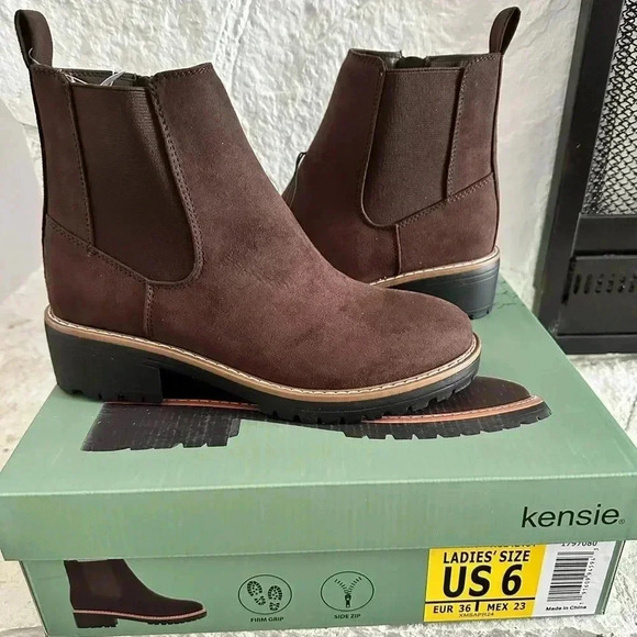 Kensie Klassen Faux Suede Ankle Boots Chelsea Women's size 6 - Picture 1 of 6
